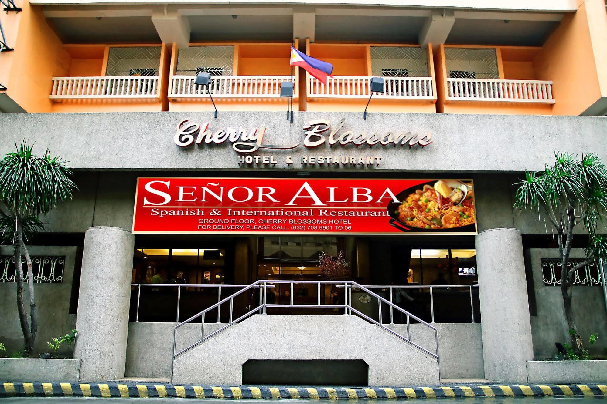 Cherry Blossoms Hotel Manila Exterior foto